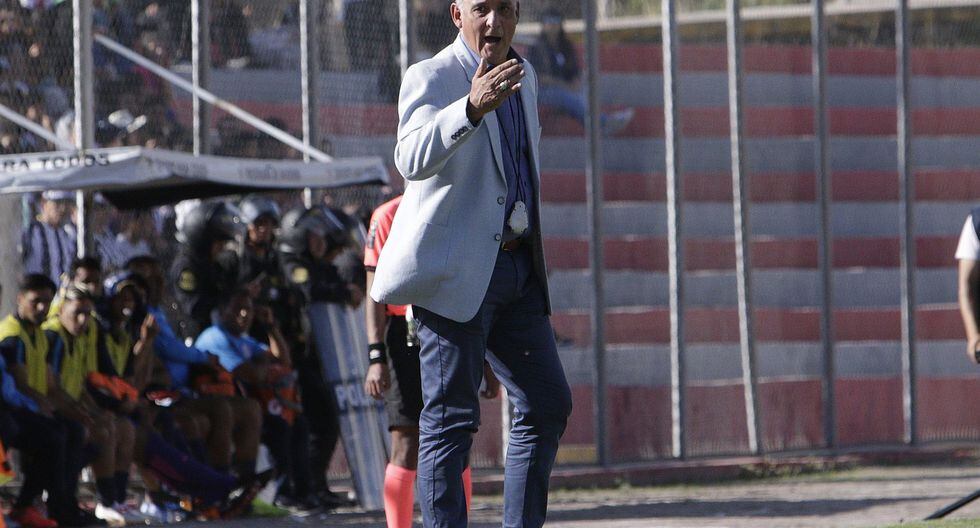 Entrenador Mario Viera se queda en Ayacucho