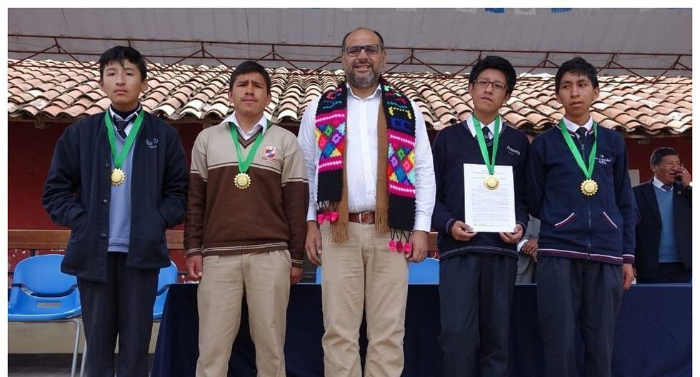 Cuatro de los mejores estudiantes de Matemática del país son de Huancavelica