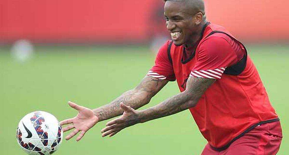 Jefferson Farfán recibe jugosa oferta de millonario equipo