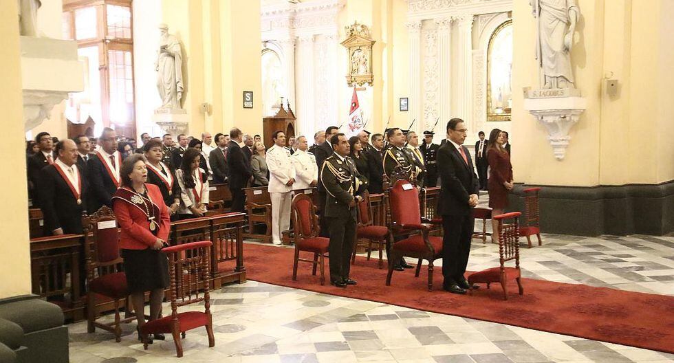 Juez supremo abandona ceremonia por maltrato en catedral de Arequipa
