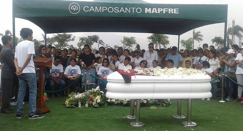 Dan último adiós a niña que fue hallada calcinada (VIDEO)