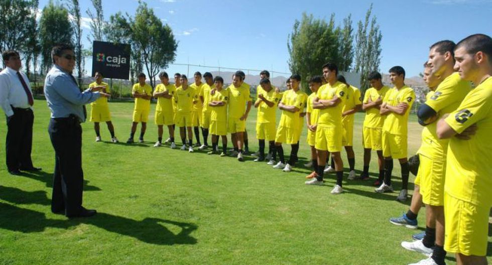 Entrenador Marcelo Straccia renunció a su cargo en el FBC Melgar