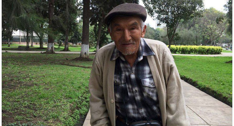 Facebook: #UnSelfiePorTomás, la campaña para apoyar a anciano que vende fotos