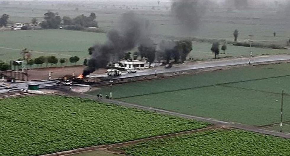 Manifestantes del valle de Tambo bloquean carreteras