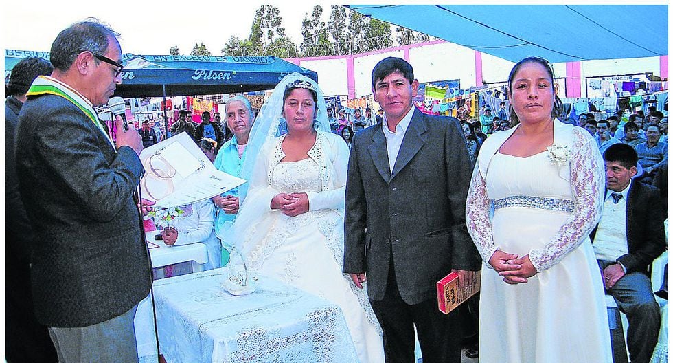Siete parejas se juran amor eterno dentro del penal de Huancayo