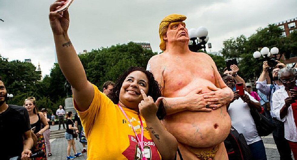 Subastan estatua de Donald Trump desnudo por 22.000 dólares