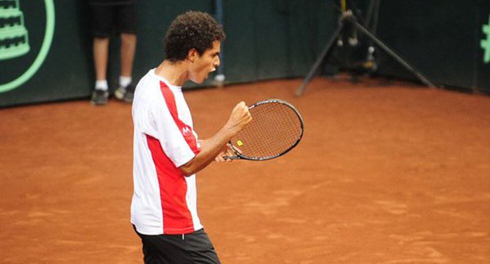 Juan Pablo Varillas hizo avanzar a Perú en Copa Davis