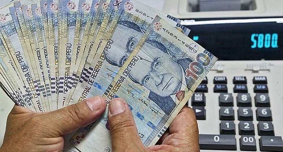 Quienes trabajan en feriado de Semana Santa recibirán 300% de su pago