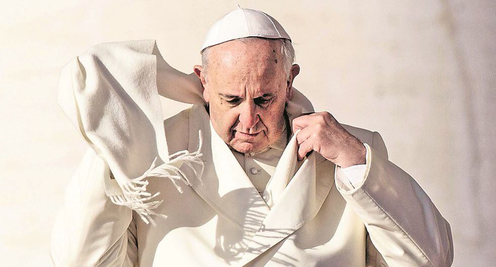 Papa Francisco defiende a obispo y afirma: "no se dejen llevar por los zurdos" (VIDEO)