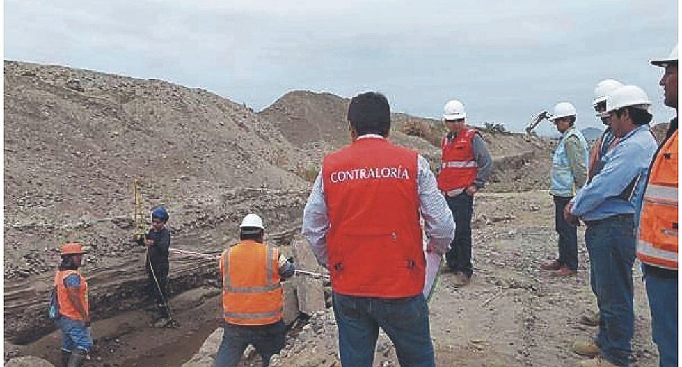 Obsevan entrega de buena pro de obra