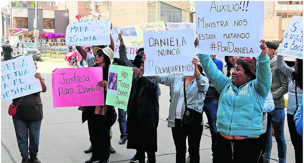 En plantón, amigos y deudos de Daniela piden captura de presunto asesino