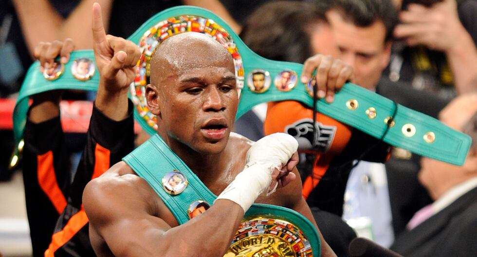 Confirmado: Floyd Mayweather pierde título ganado en la "pelea del siglo"