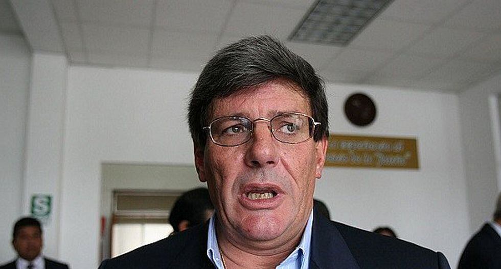 Rafael Rey responde a Nadine Heredia a través de Twitter