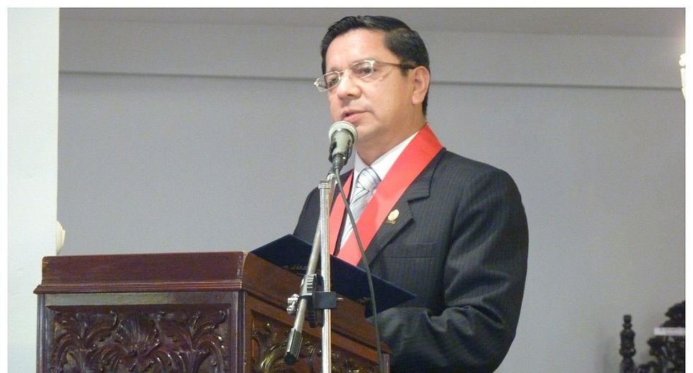 Magistrado Carlos Silva asume presidencia de JEE
