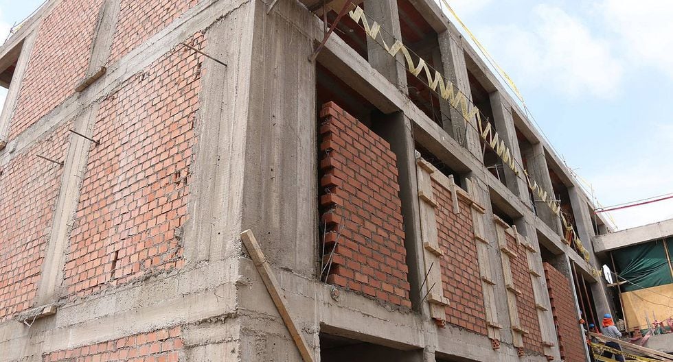 Reinician construcción de colegio luego de acuerdo entre Apafa y Construcción Civil