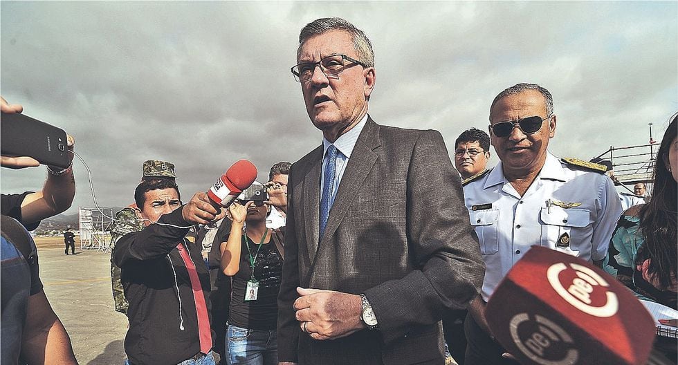 E-mails revelan que exministro Grados fue el gerente de campaña de PPK