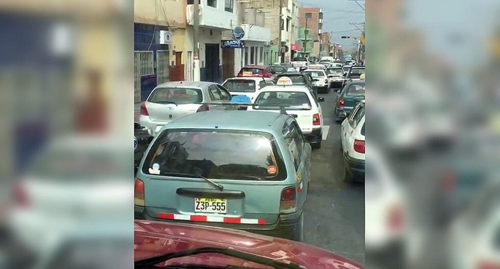 Conductores no ceden paso a Bomberos durante simulacro de sismo (Video)