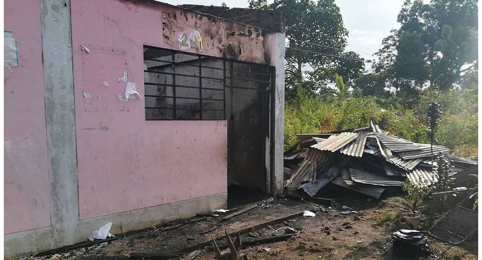 Acusan a menor de incendiar escuela tras ser expulsado (VIDEO)
