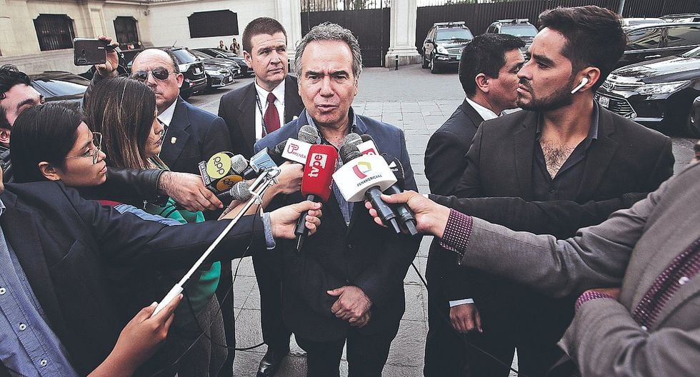 Petrozzi genera minicrisis en el Ejecutivo tras destitución de Coya