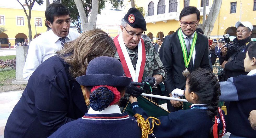 Congresista Donayre pide servicio militar obligatorio
