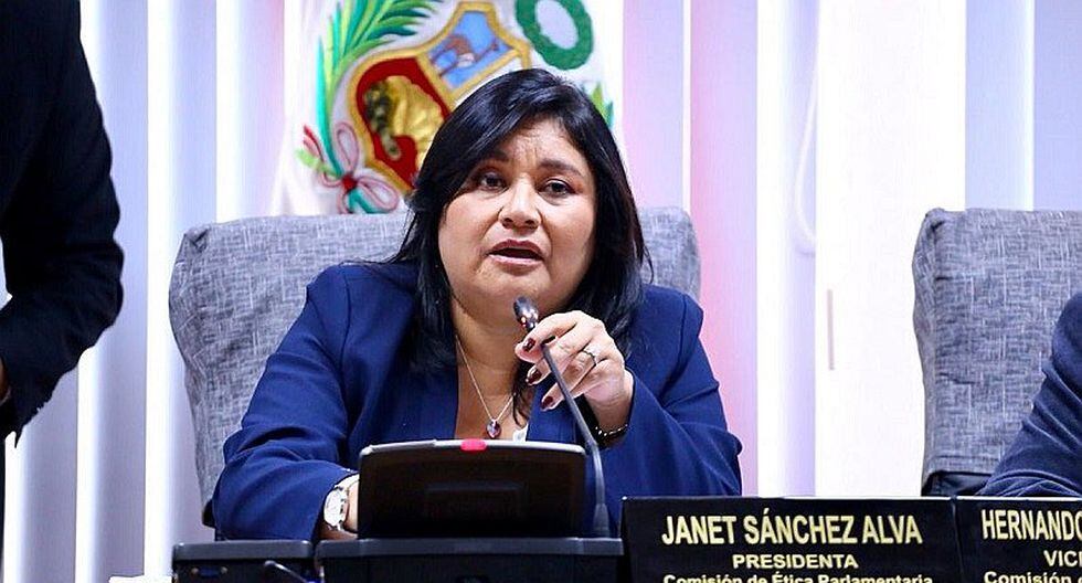 Janet Sánchez renuncia a bancada Peruanos por el Kambio