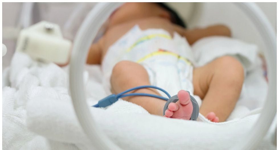 Una guía rápida de todo lo que debes saber si tienes un bebé prematuro