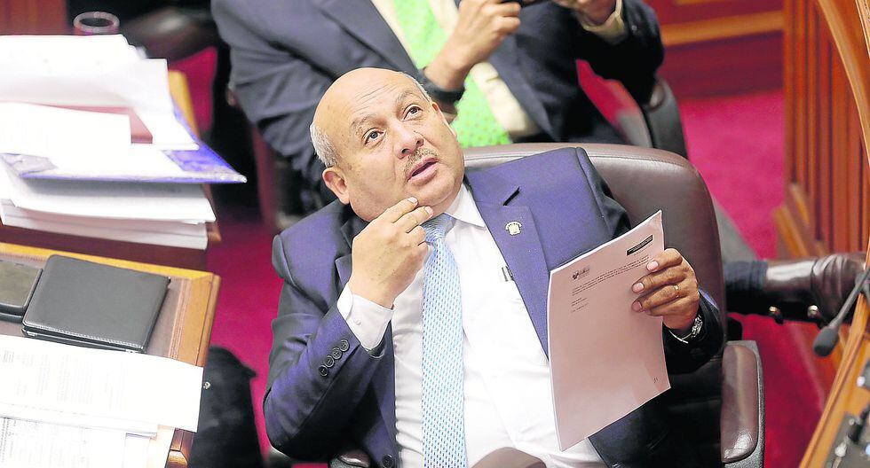 Moisés Guía: "Yo siento vergüenza de pertenecer a este Congreso"