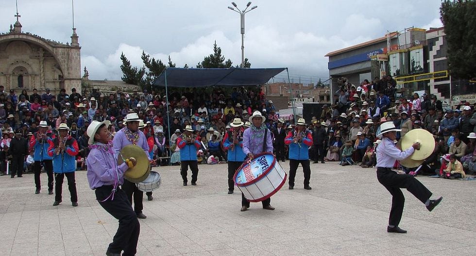 Juliaca: tarkadas y pinquilladas se lucieron en concurso de "Viva lo Nuestro"