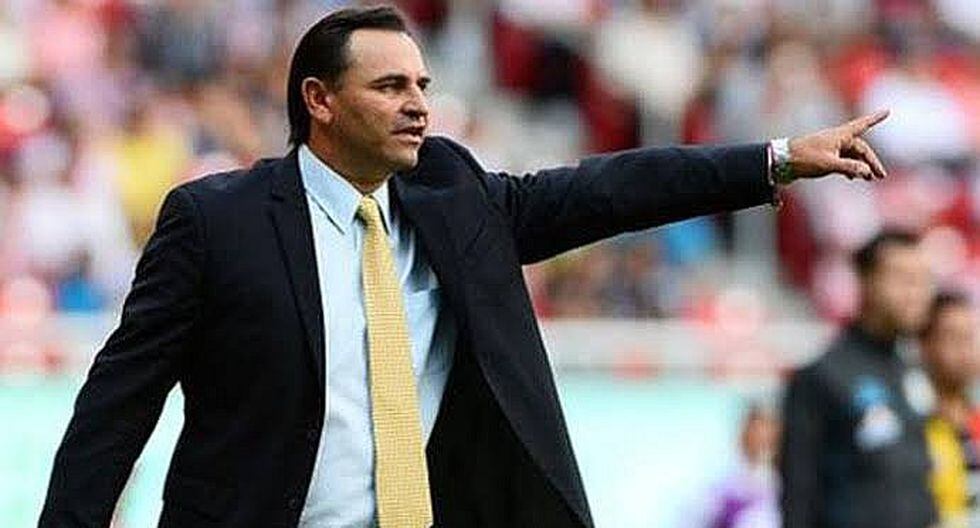 Carlos Bustos es el nuevo entrenador de FBC Melgar para la temporada 2020