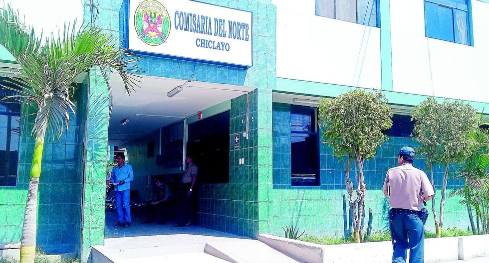 Banda de delincuentes con armas asalta y roba a 15 comensales en La Pradera