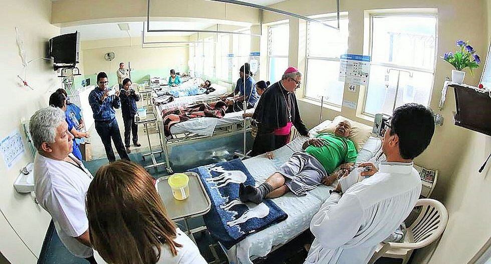 Arzobispo visita nosocomios y pide al Estado construir el Hospital de Alta Complejidad