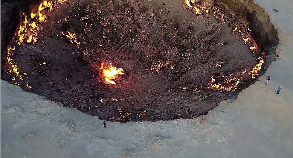 Un dron consigue extraordinarias imágenes de "la puerta del infierno" (VIDEO)