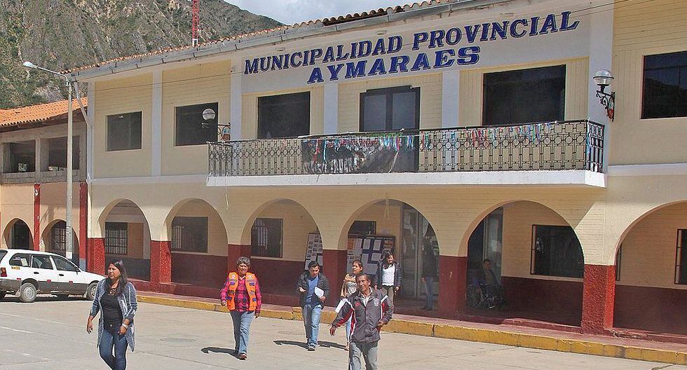 Exfuncionarios ediles sentenciados por favorecer a contratista